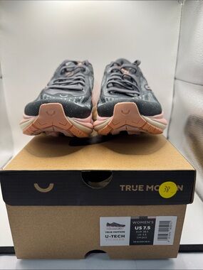 V-Tech Women's Running Shoes - Black & Pink